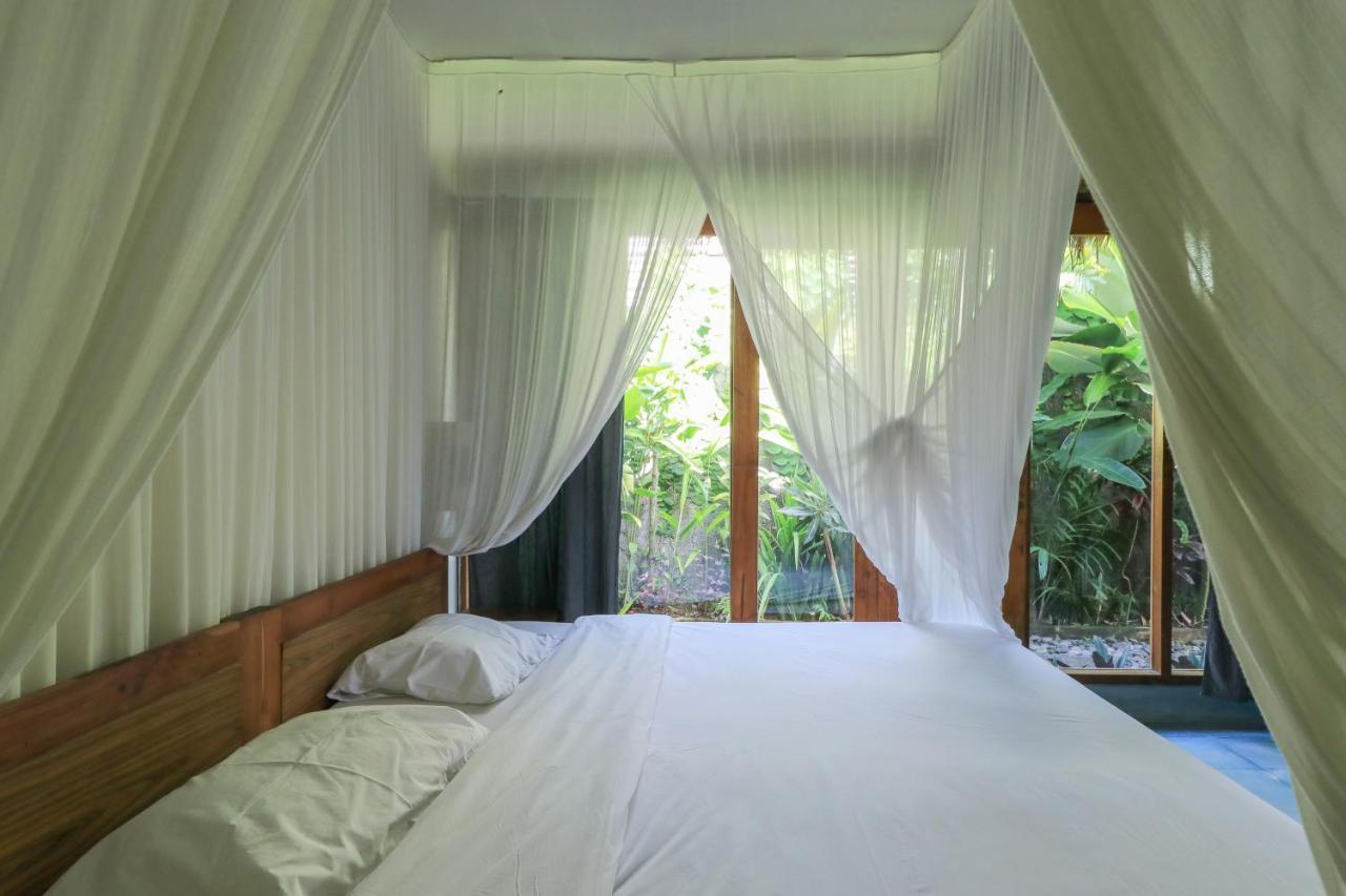 De Dalam Villa Ubud Экстерьер фото
